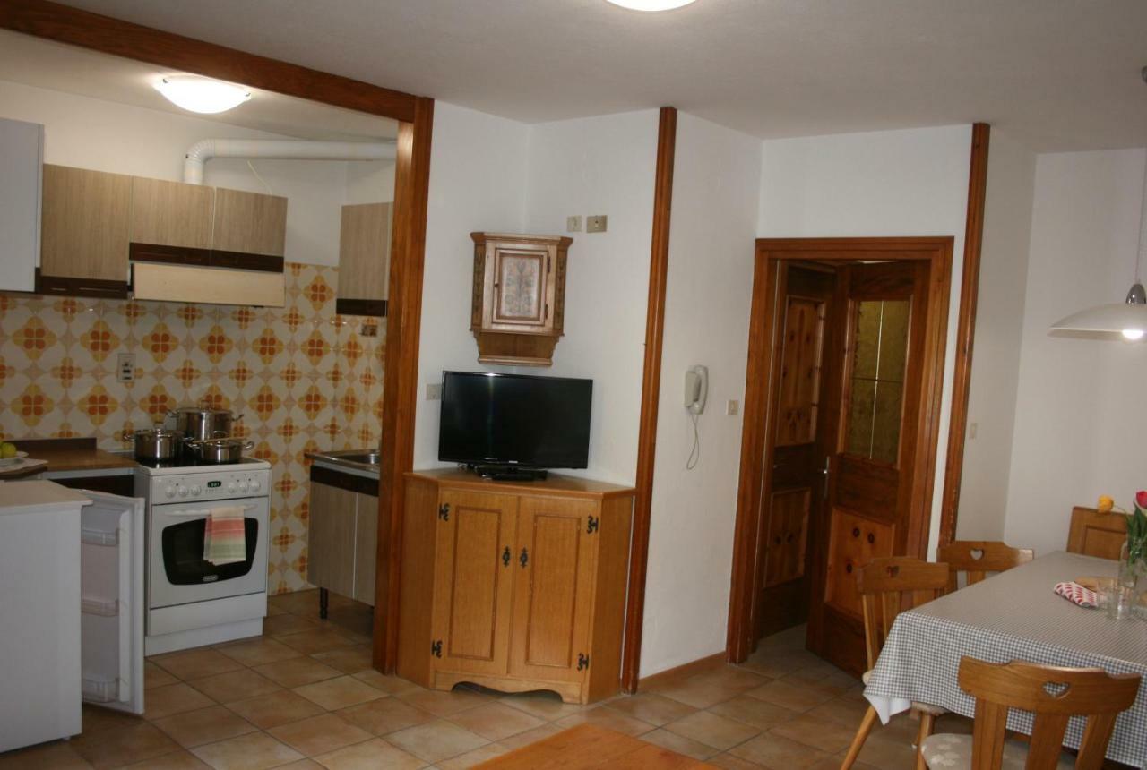 Ciasa Pilat Apartment Vigo di Fassa Bagian luar foto